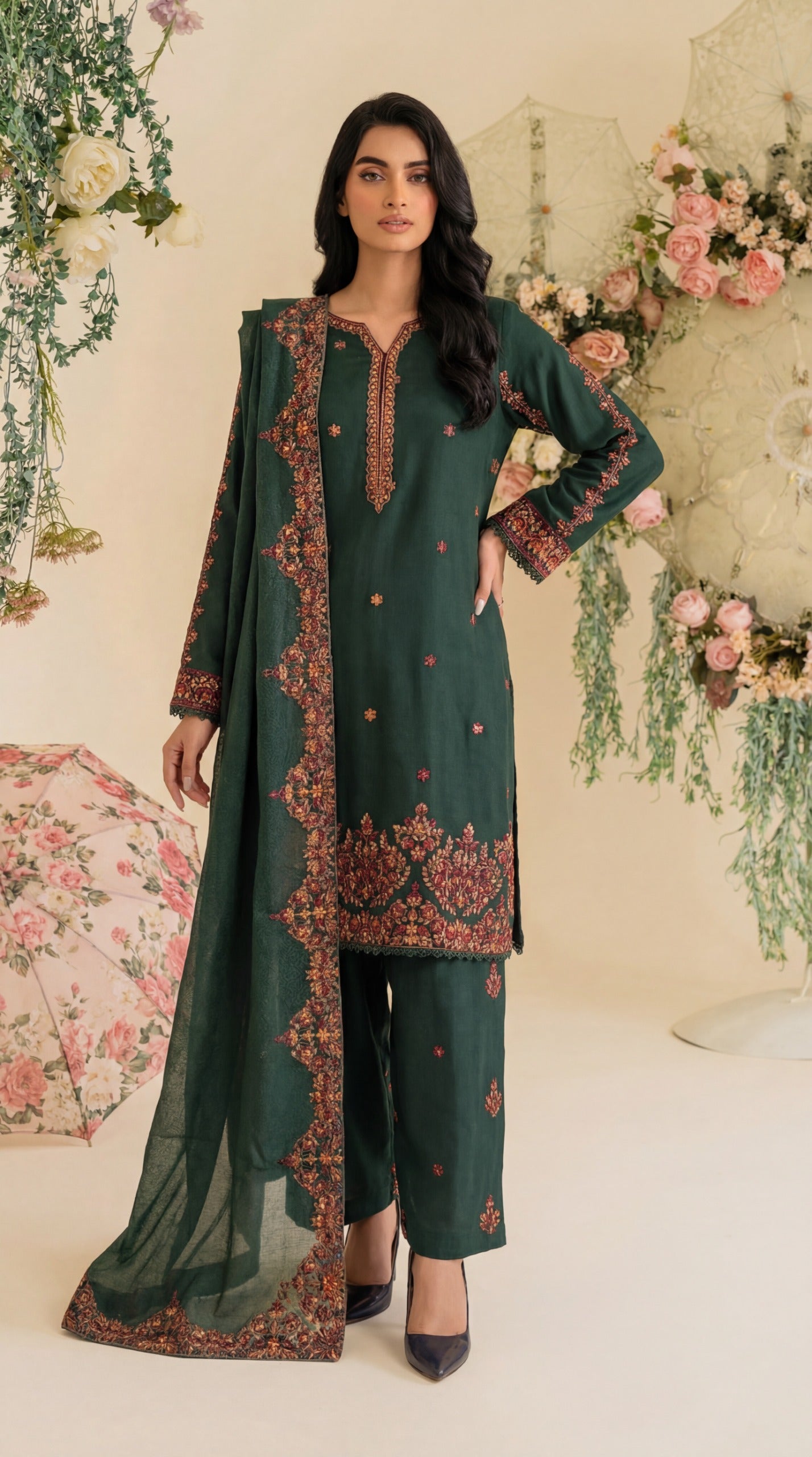 ZN-0023 3-PIECE EMBROIDERED LAWN KARANDI
