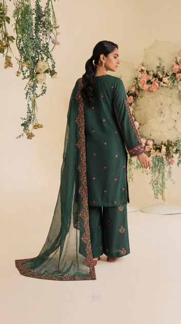 ZN-0023 3-PIECE EMBROIDERED LAWN KARANDI